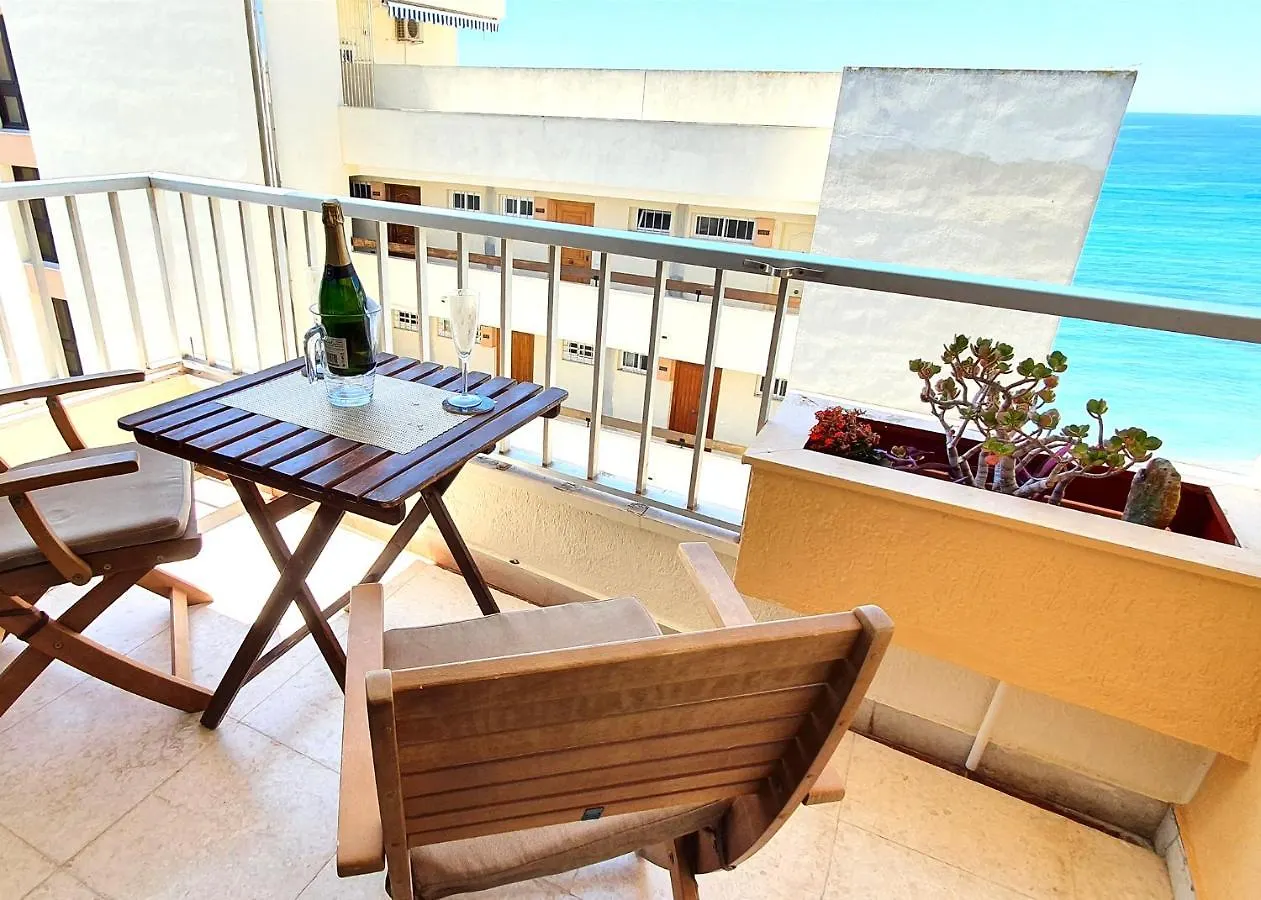 Beachfront Studio Apartment Marbella 0*,